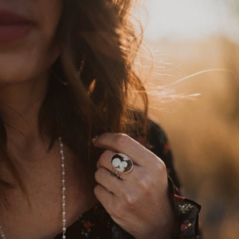 Goldie Lew Johnny Ring